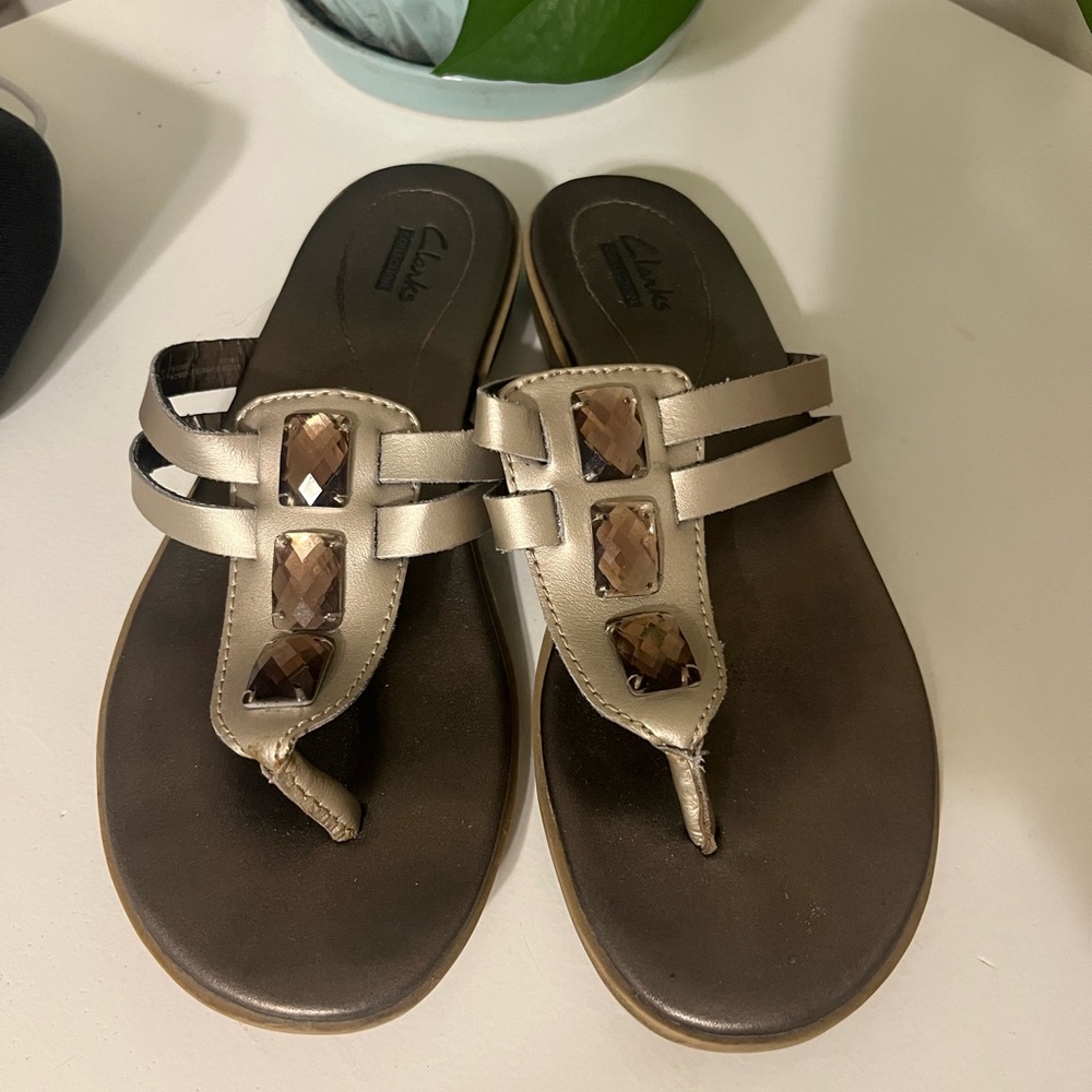Clarks sandals sz 7